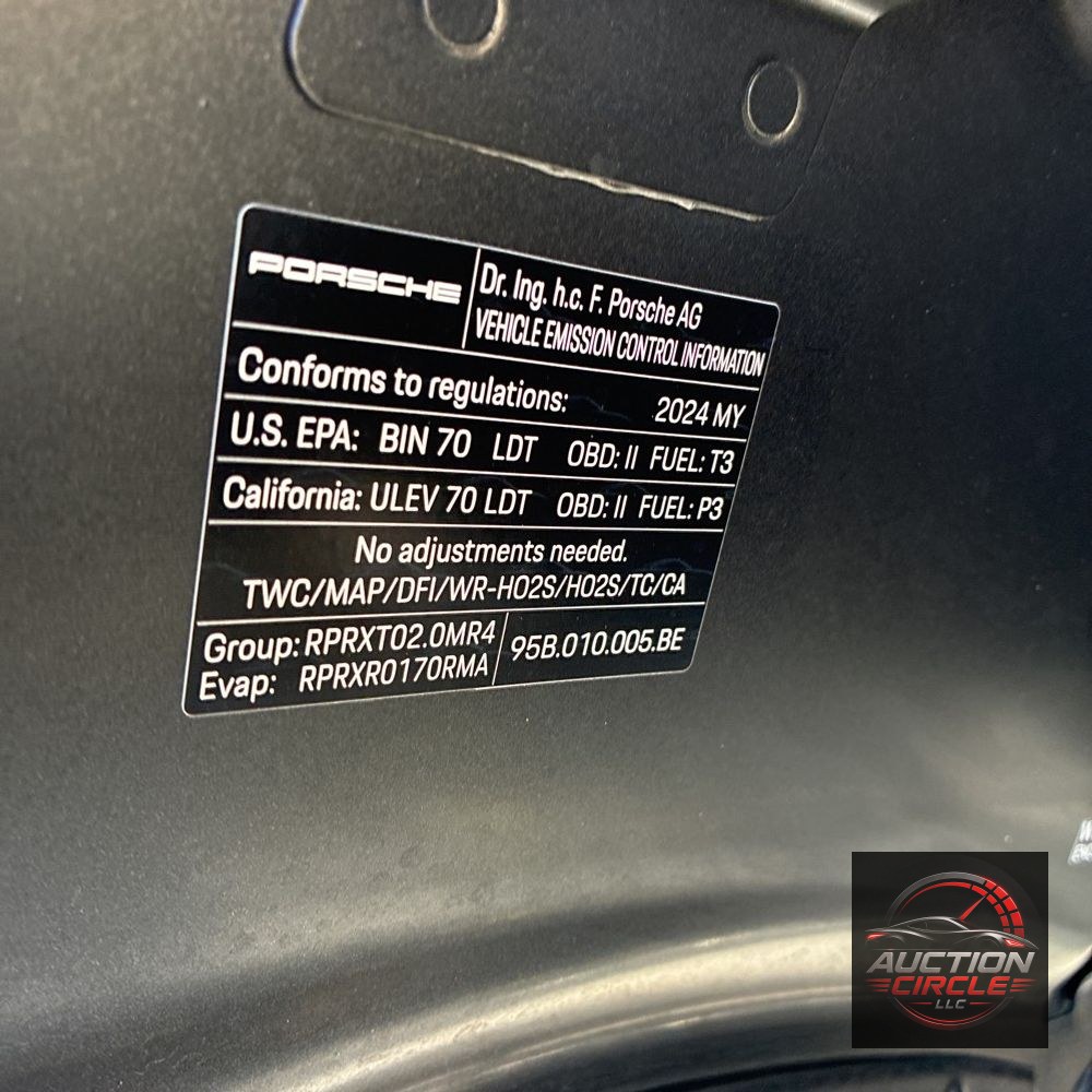 2024 Porsche Macan Base