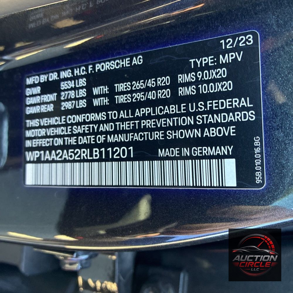2024 Porsche Macan Base