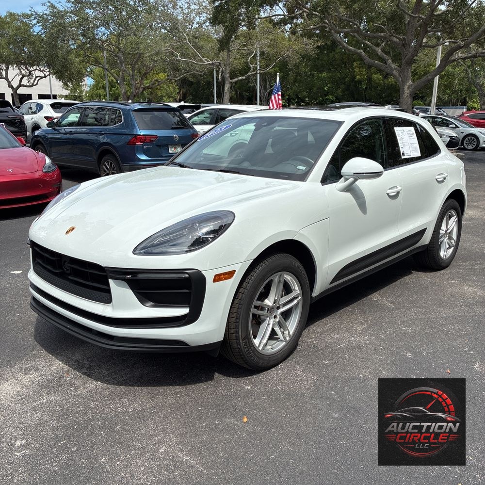 2024 Porsche Macan Base