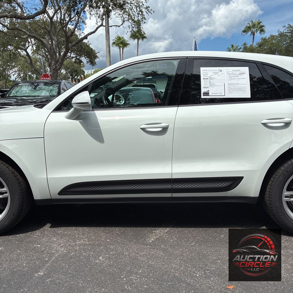2024 Porsche Macan Base