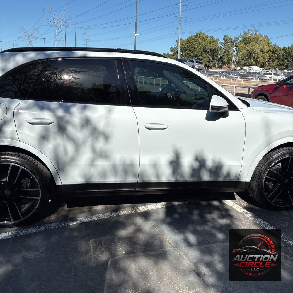 2022 Porsche Cayenne Platinum Edition