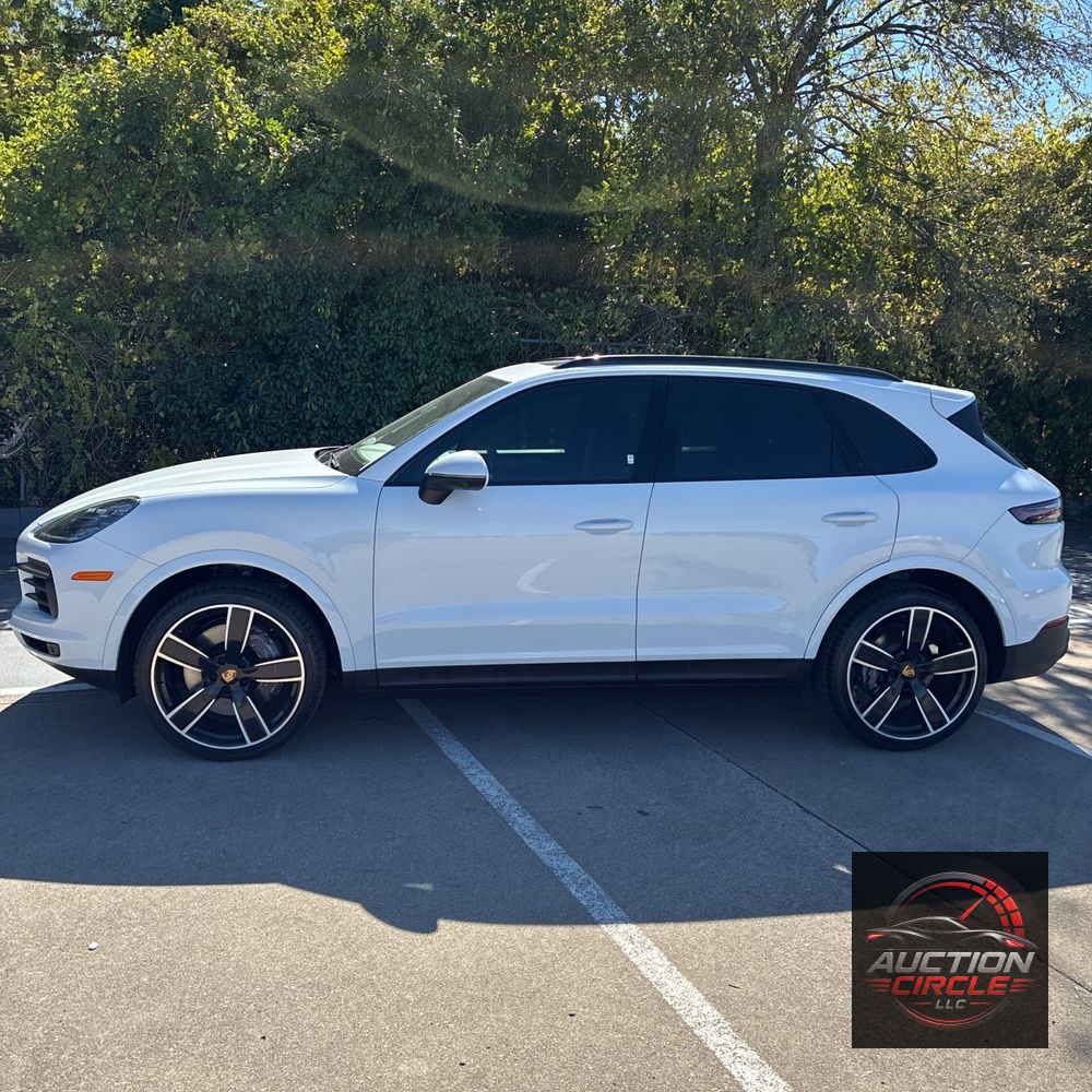 2022 Porsche Cayenne Platinum Edition