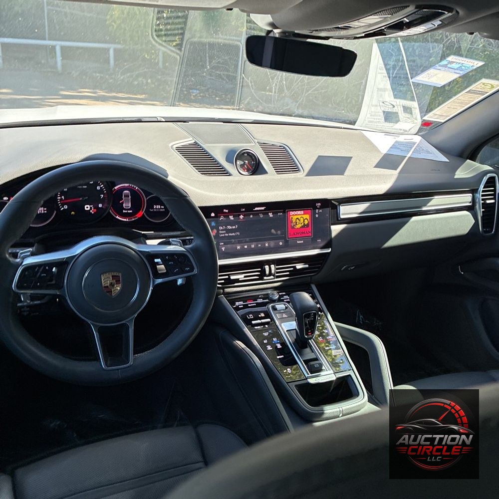 2022 Porsche Cayenne Platinum Edition