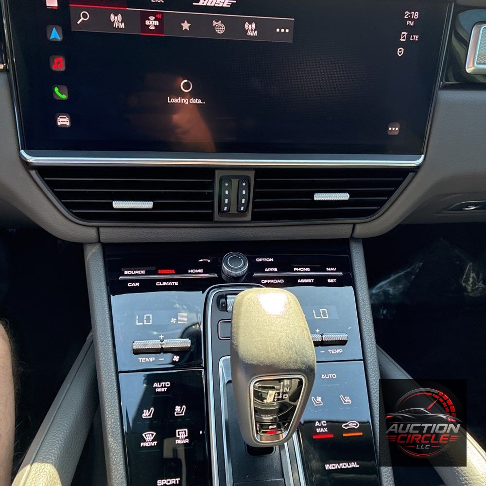 2022 Porsche Cayenne Platinum Edition