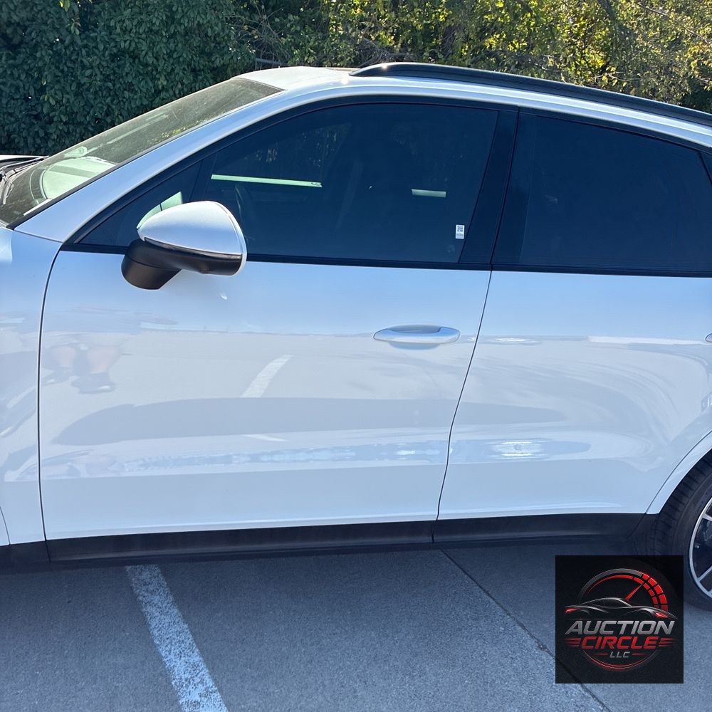 2022 Porsche Cayenne Platinum Edition