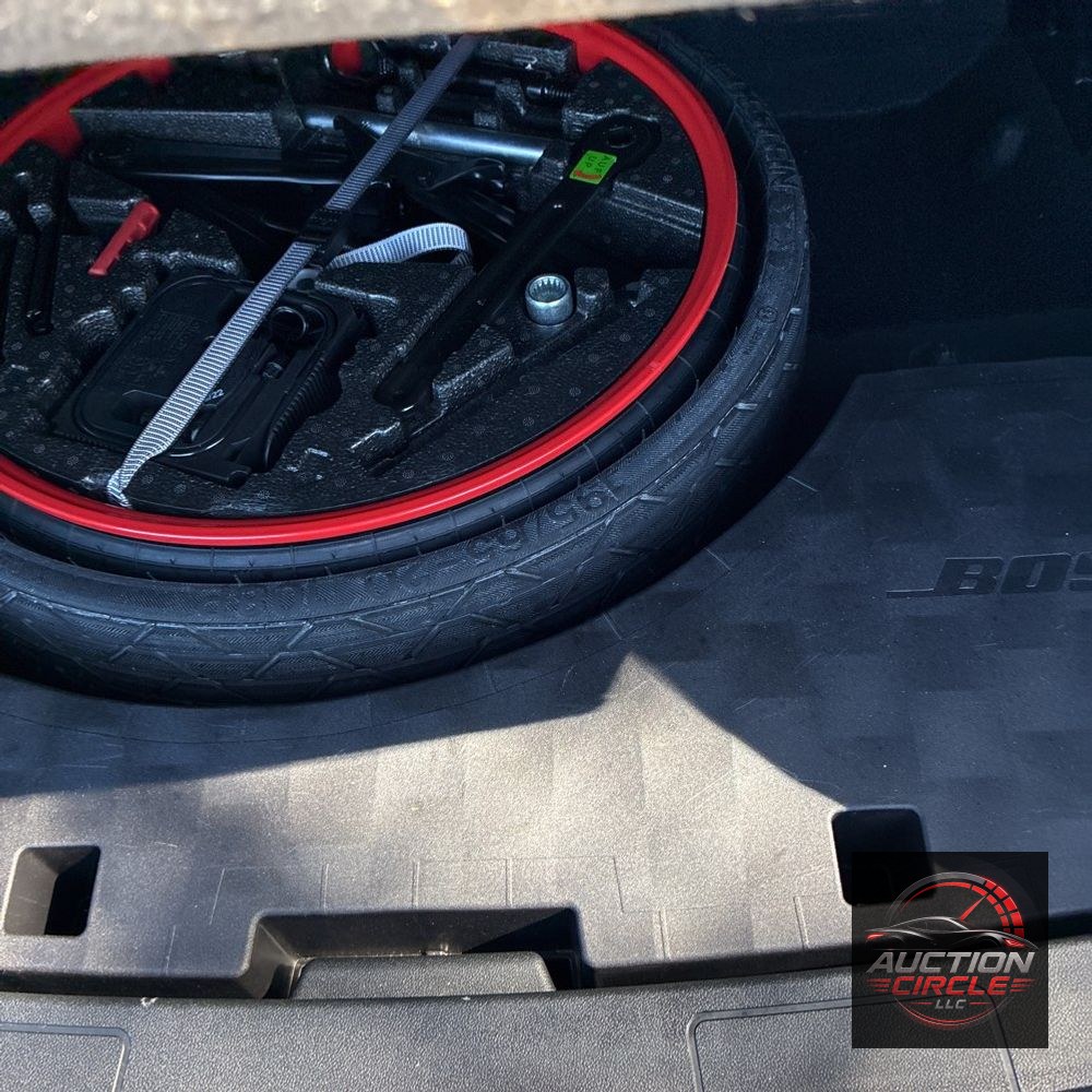 2022 Porsche Cayenne Platinum Edition