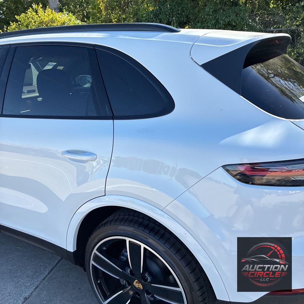 2022 Porsche Cayenne Platinum Edition