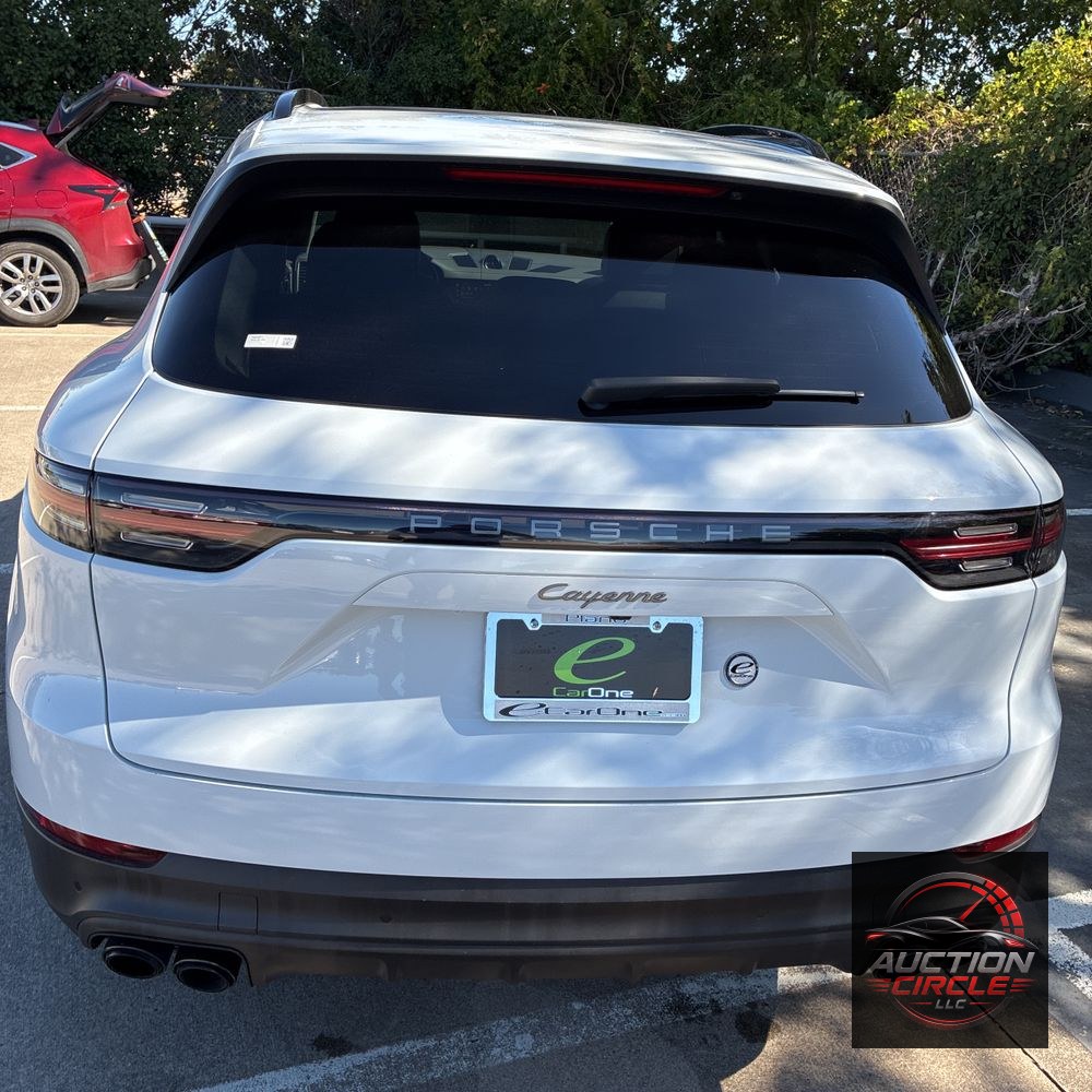 2022 Porsche Cayenne Platinum Edition