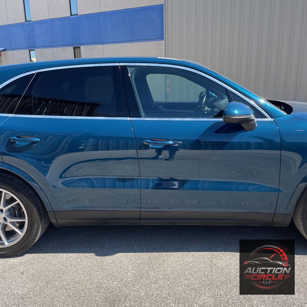 2024 Porsche Cayenne Base