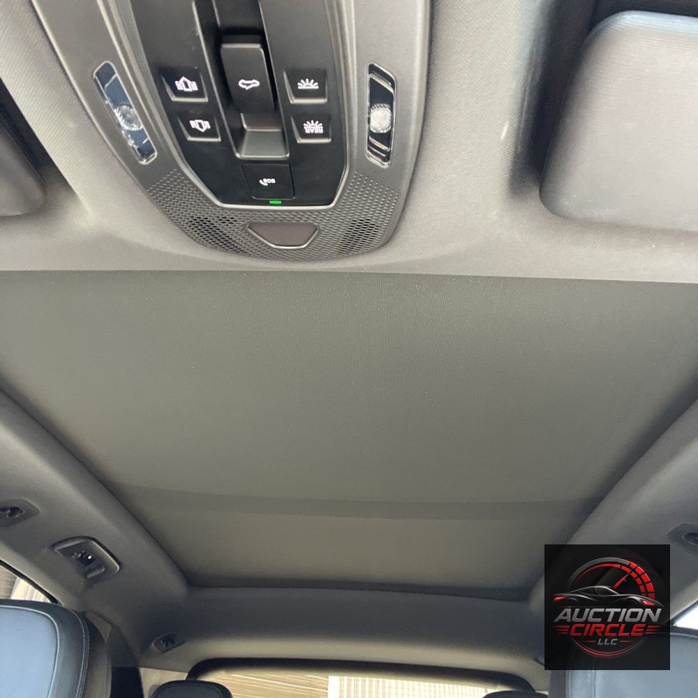 2024 Porsche Cayenne Base