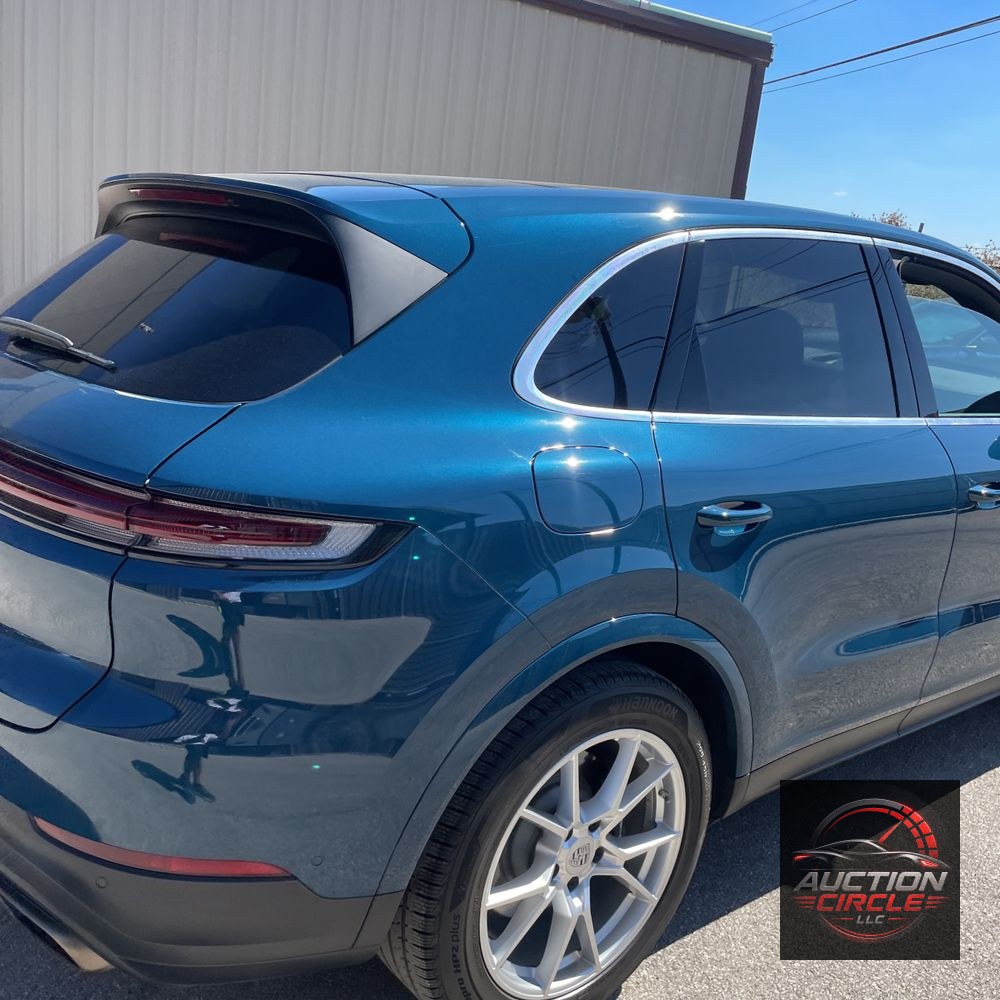 2024 Porsche Cayenne Base
