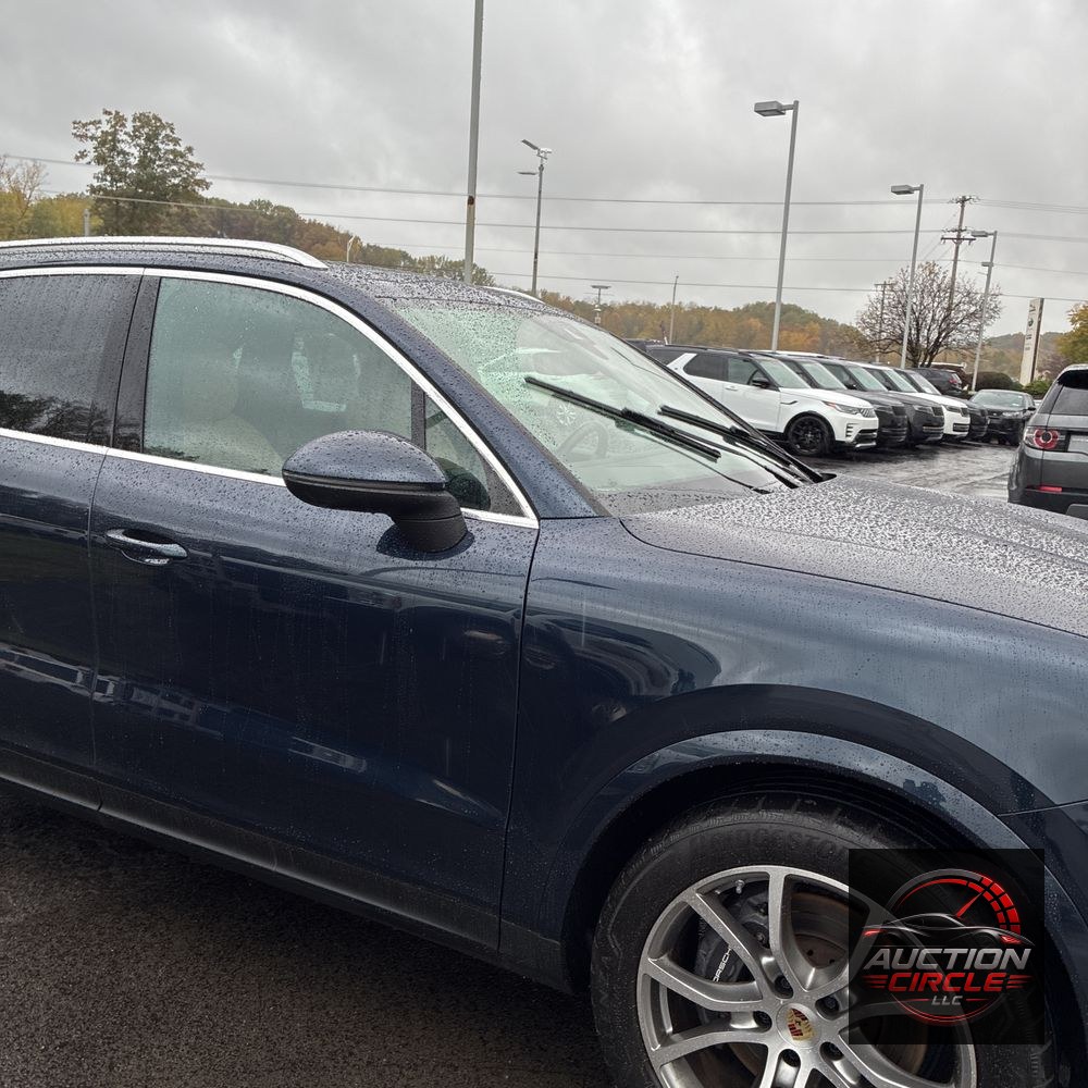 2024 Porsche Cayenne Base
