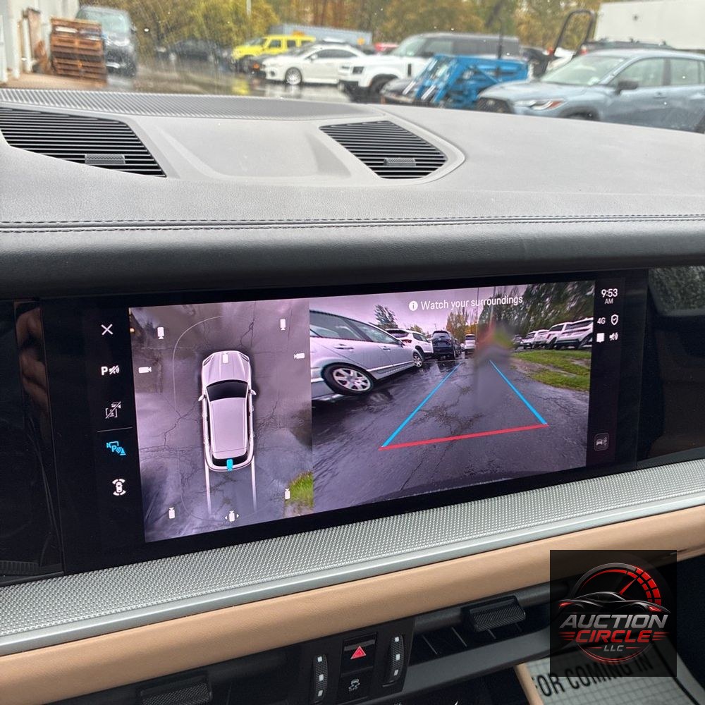 2024 Porsche Cayenne Base