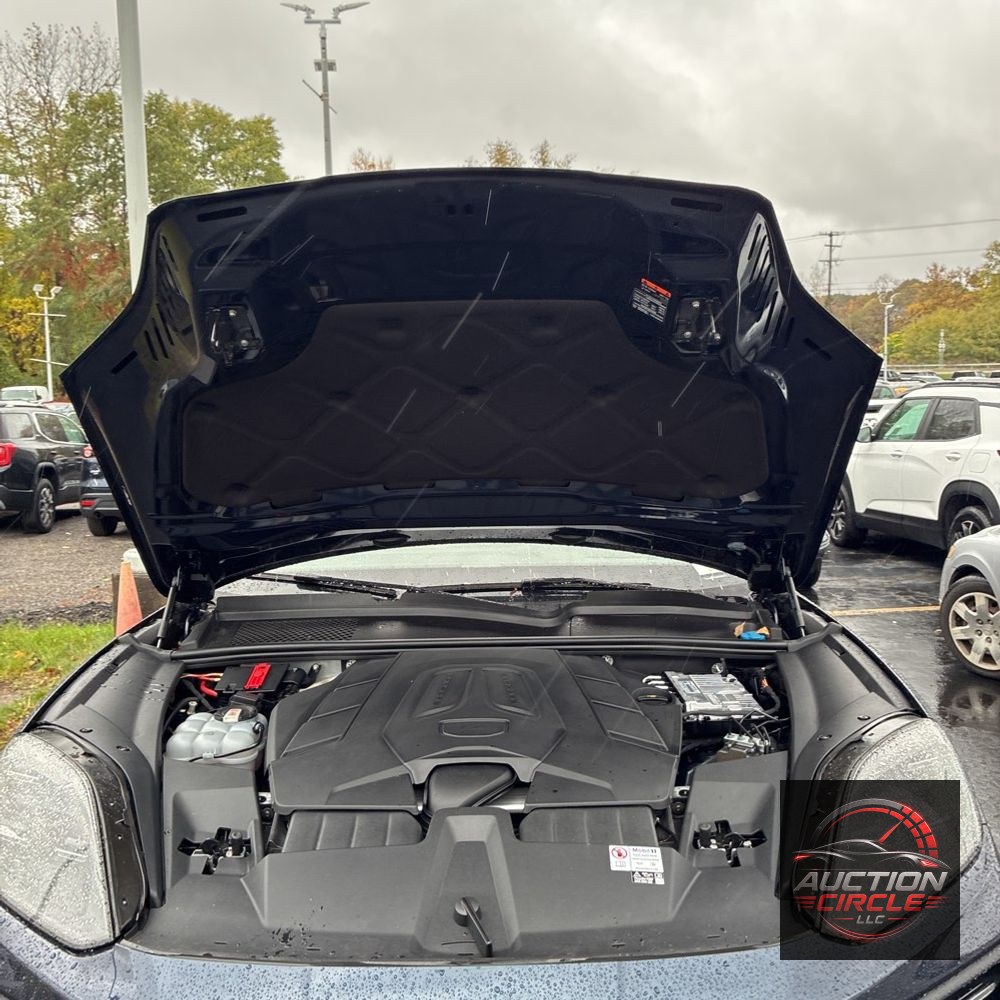 2024 Porsche Cayenne Base