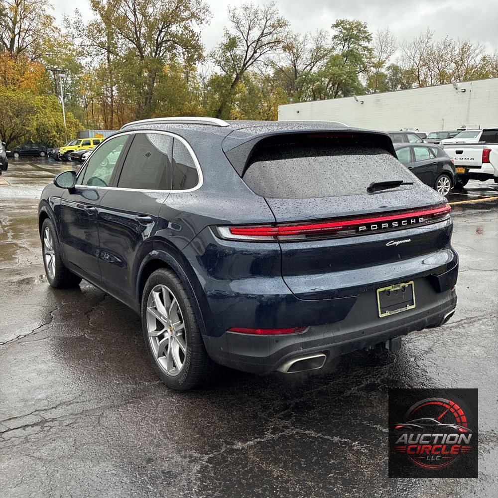 2024 Porsche Cayenne Base