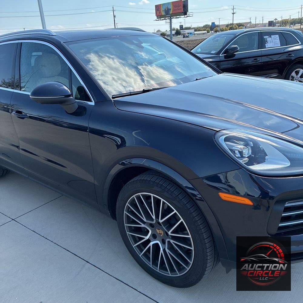 2022 Porsche Cayenne Base