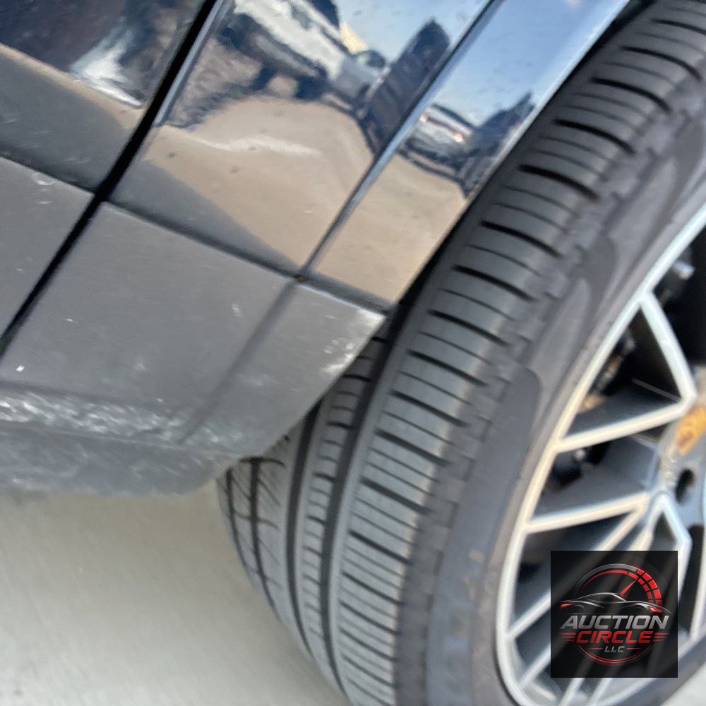 2022 Porsche Cayenne Base