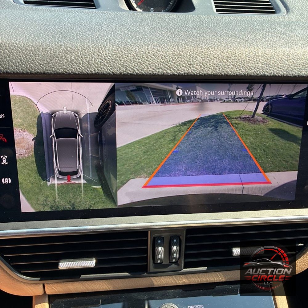 2022 Porsche Cayenne Base