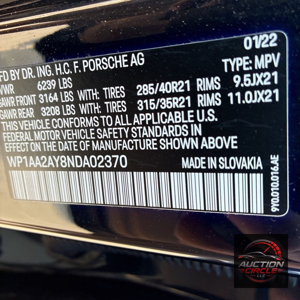 2022 Porsche Cayenne Base