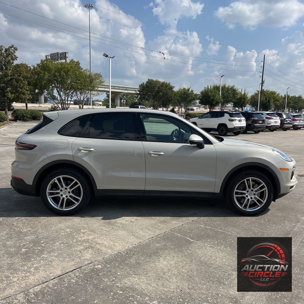 2021 Porsche Cayenne Base