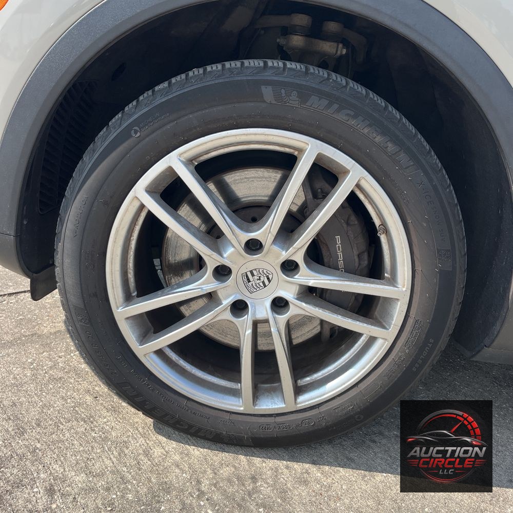 2021 Porsche Cayenne Base