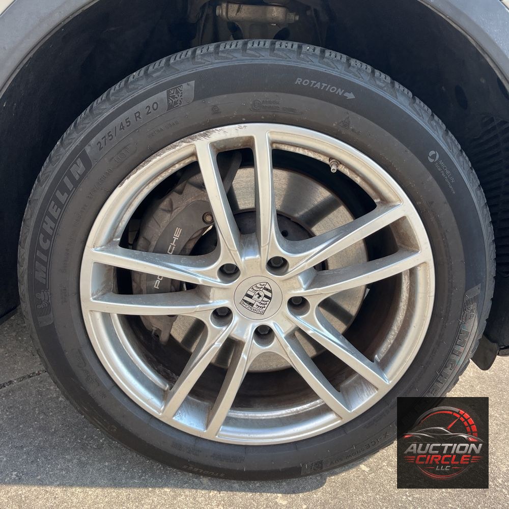 2021 Porsche Cayenne Base
