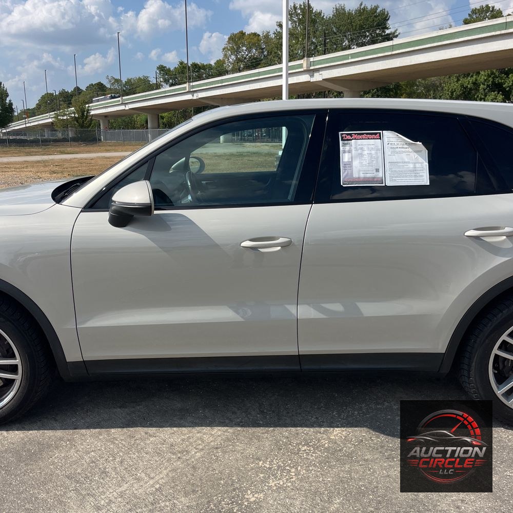 2021 Porsche Cayenne Base
