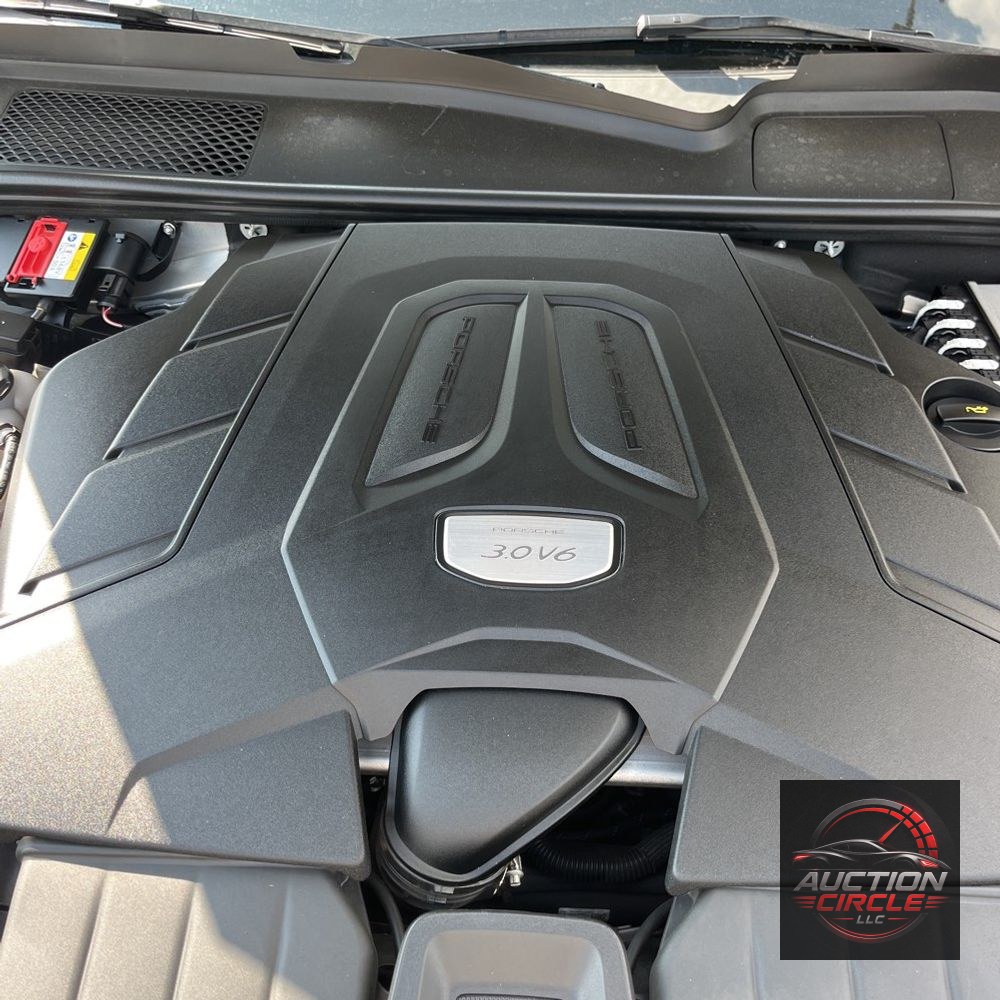 2021 Porsche Cayenne Base