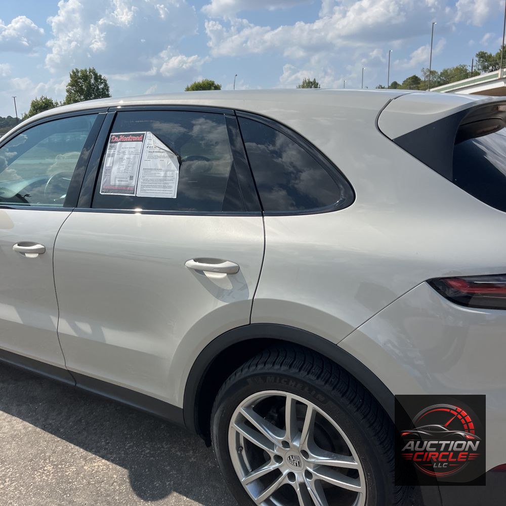 2021 Porsche Cayenne Base