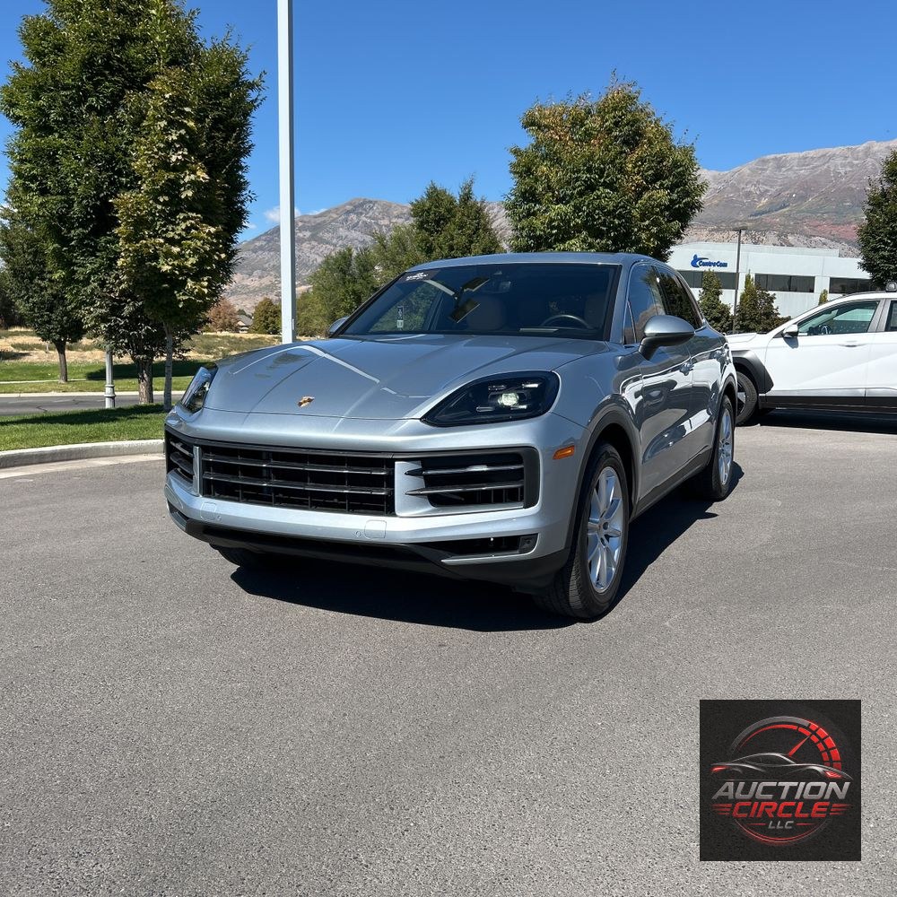 2024 Porsche Cayenne Base