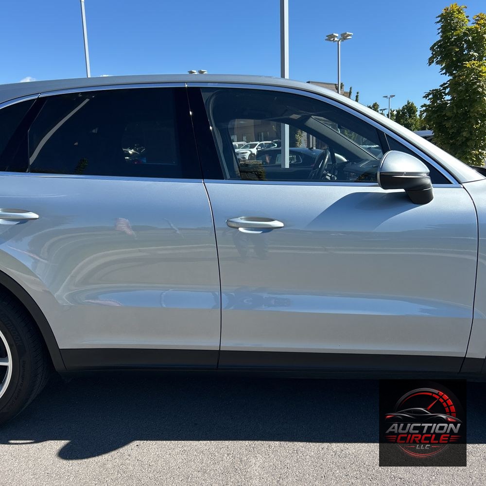 2024 Porsche Cayenne Base