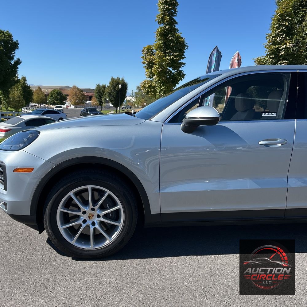 2024 Porsche Cayenne Base