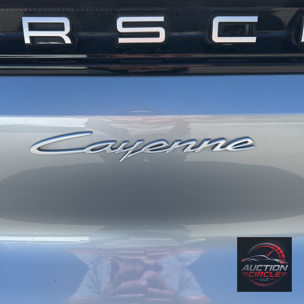 2024 Porsche Cayenne Base