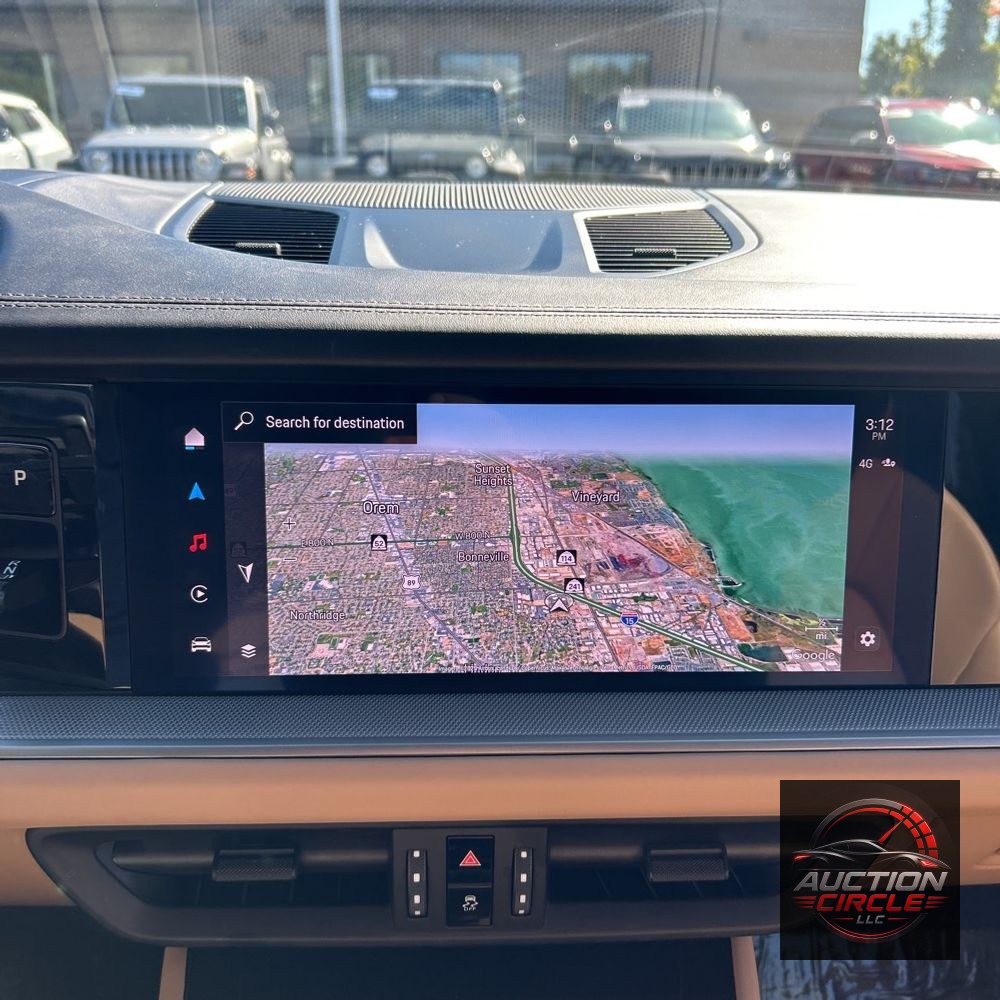 2024 Porsche Cayenne Base
