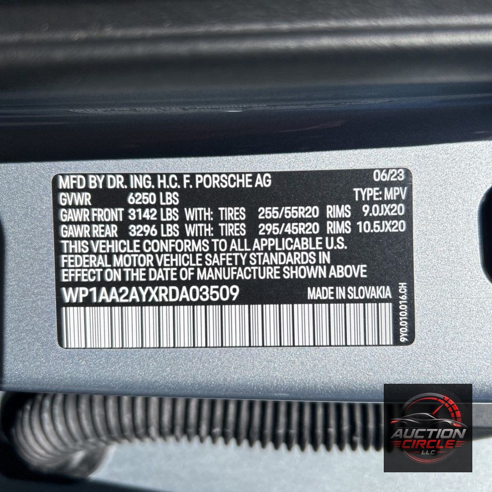 2024 Porsche Cayenne Base