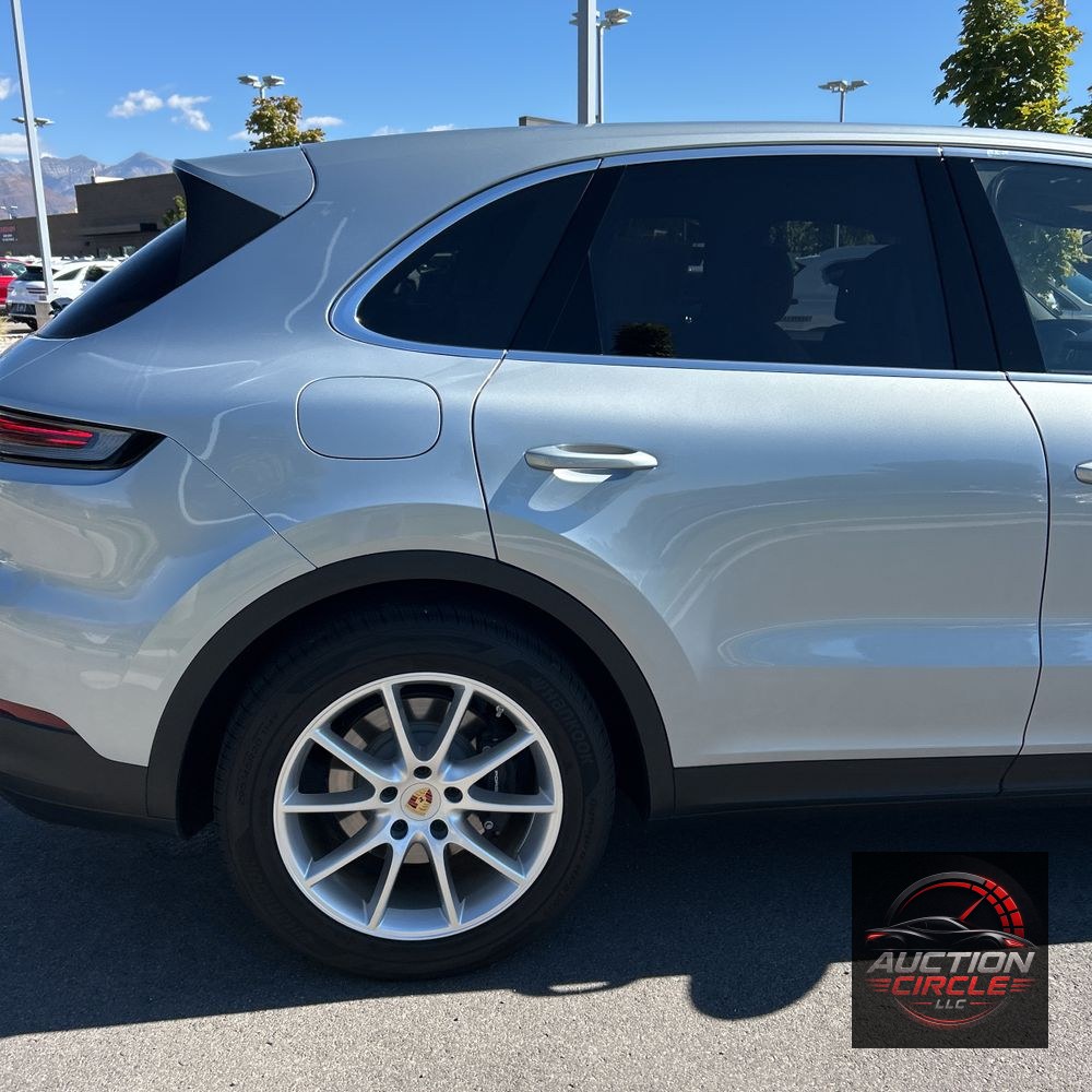 2024 Porsche Cayenne Base