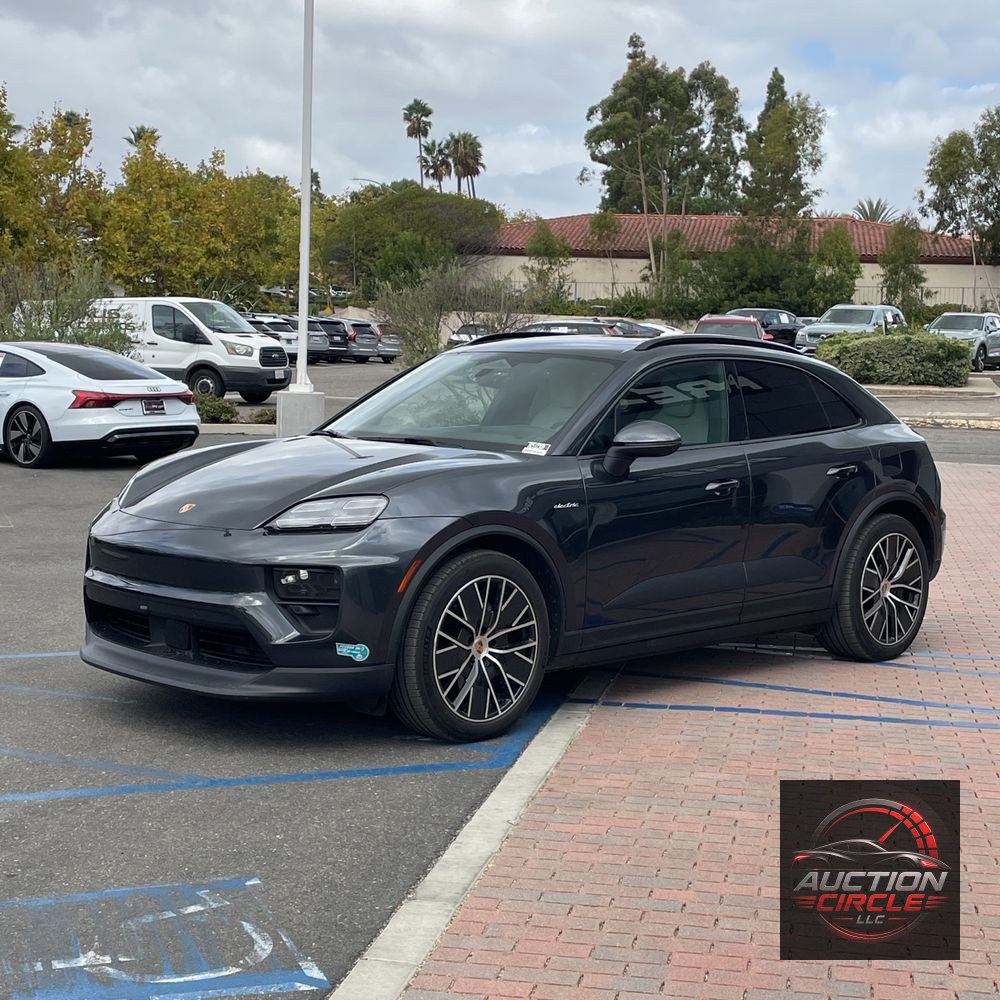 2024 Porsche Macan EV 4