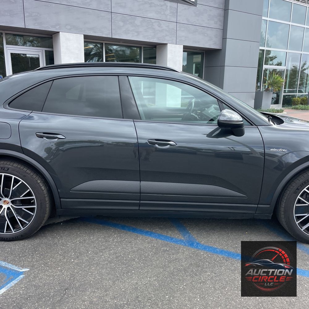 2024 Porsche Macan EV 4