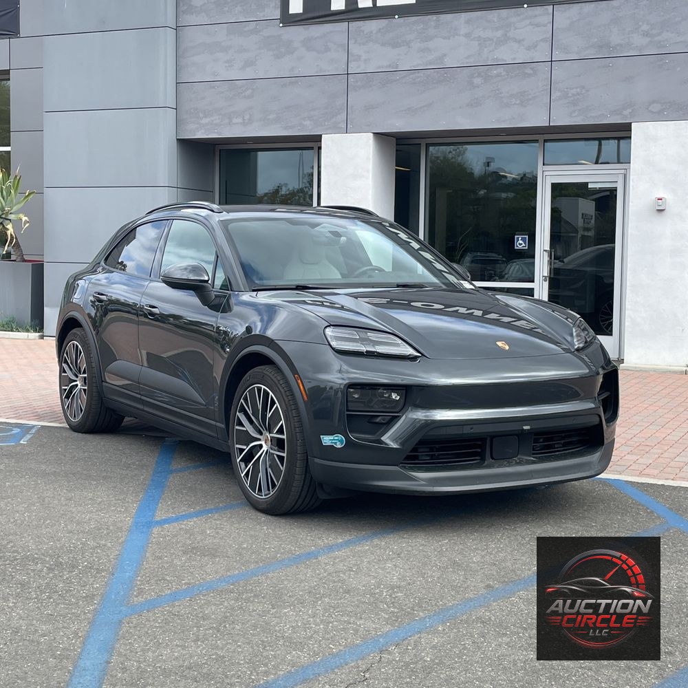 2024 Porsche Macan EV 4
