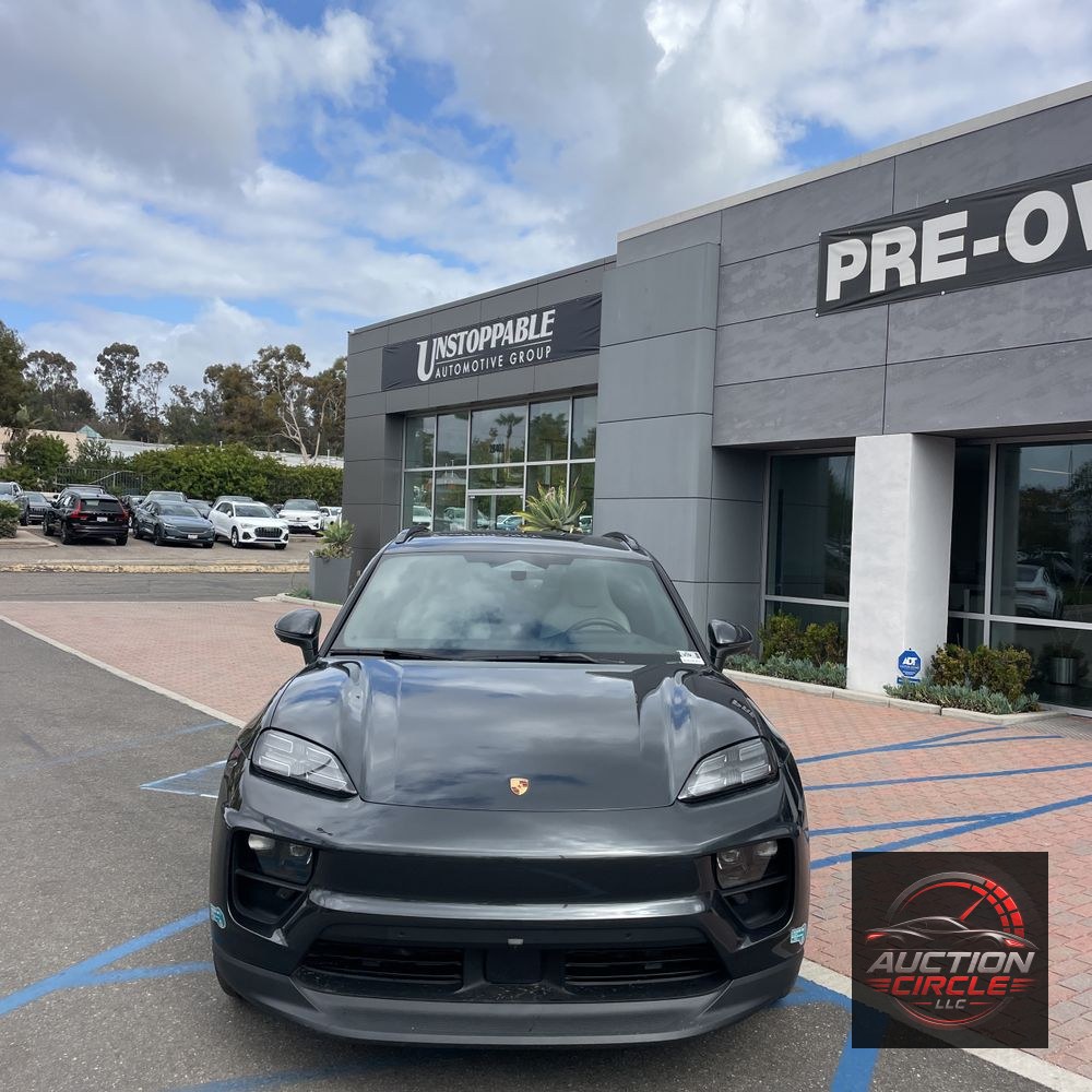 2024 Porsche Macan EV 4