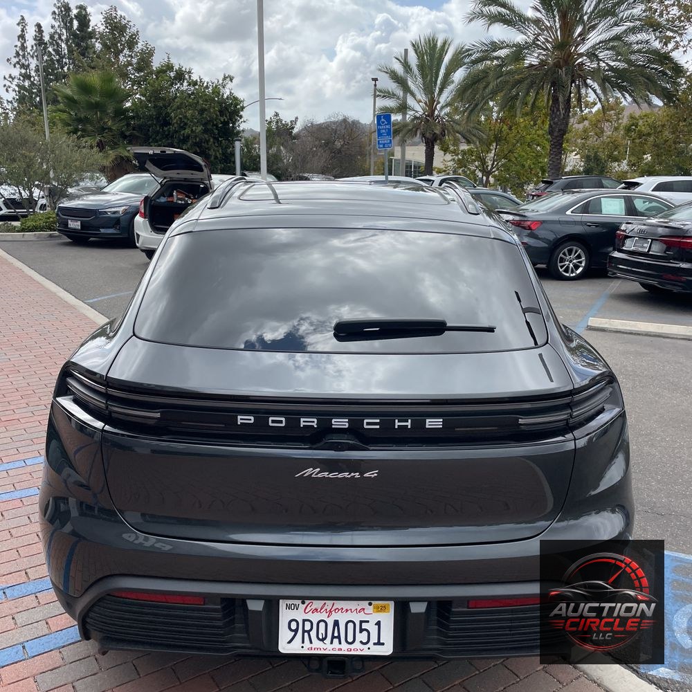 2024 Porsche Macan EV 4