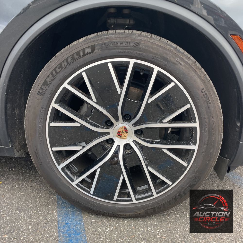 2024 Porsche Macan EV 4