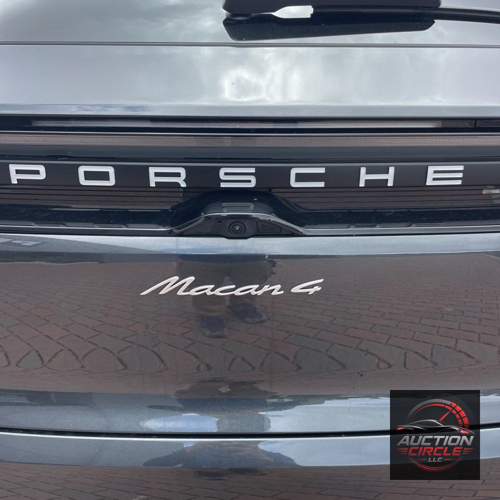 2024 Porsche Macan EV 4