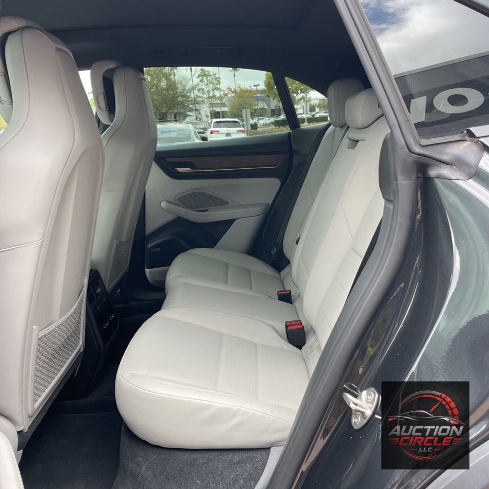 2024 Porsche Macan EV 4
