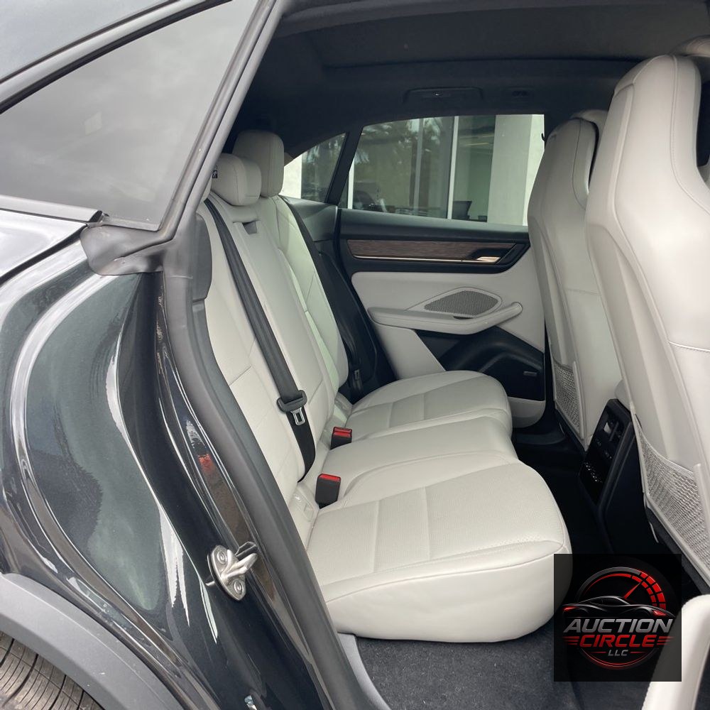 2024 Porsche Macan EV 4