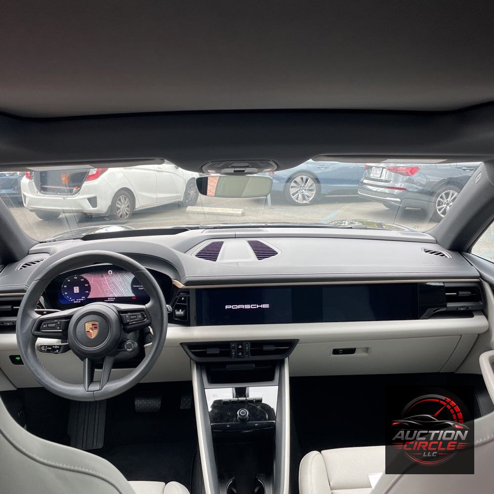 2024 Porsche Macan EV 4