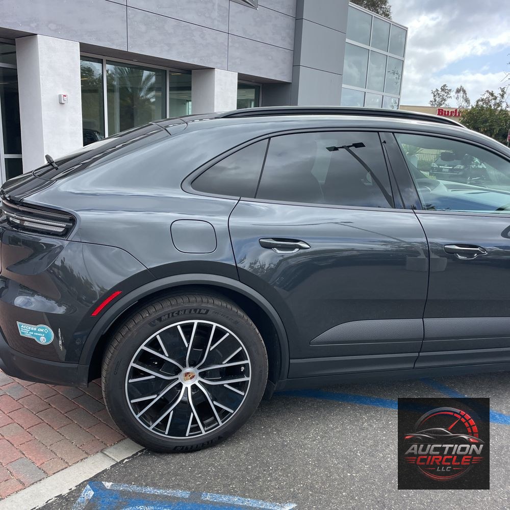 2024 Porsche Macan EV 4