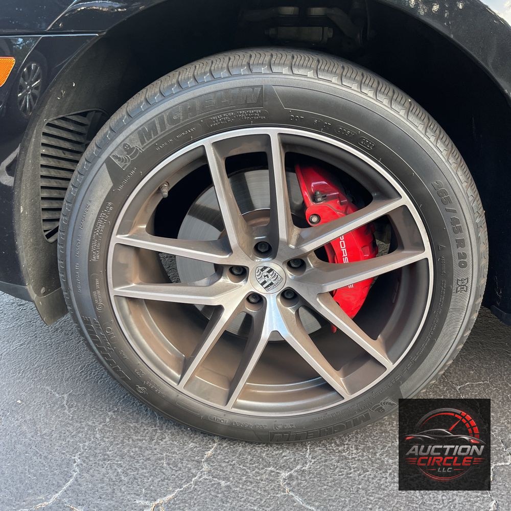 2022 Porsche Macan S