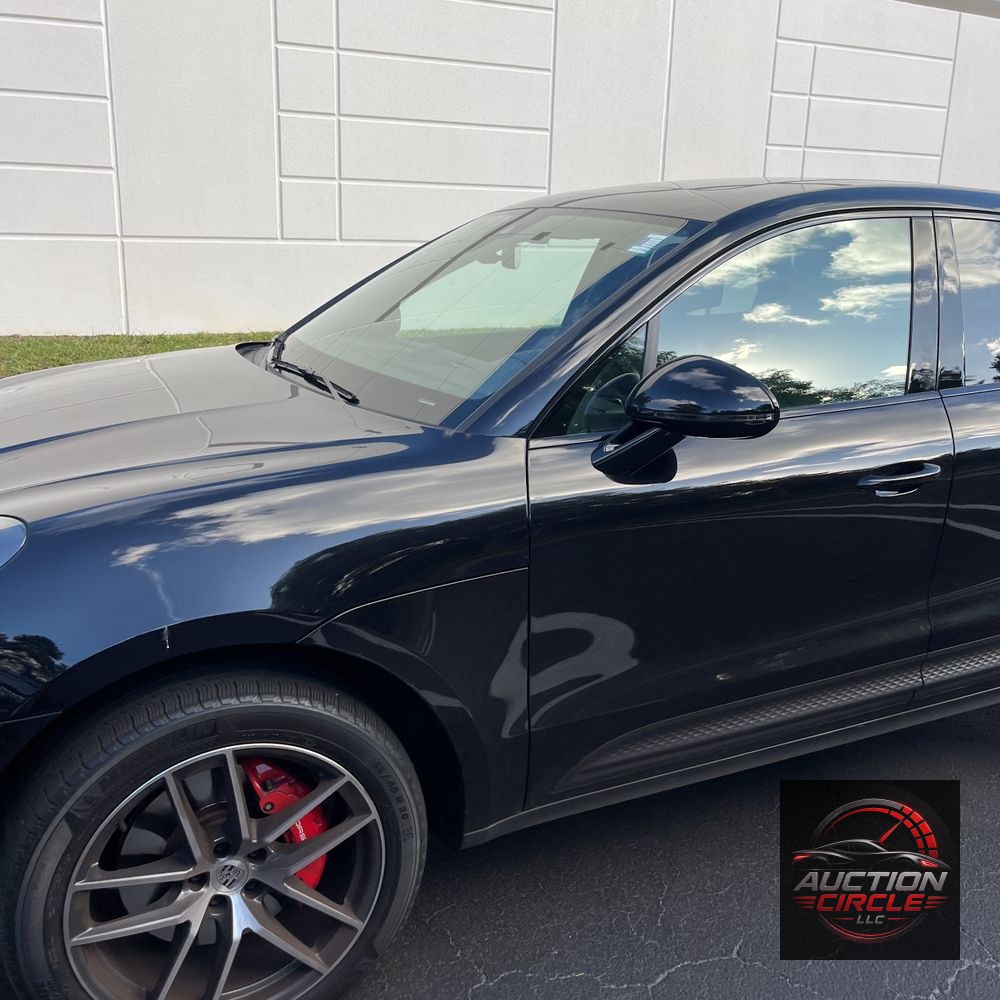 2022 Porsche Macan S