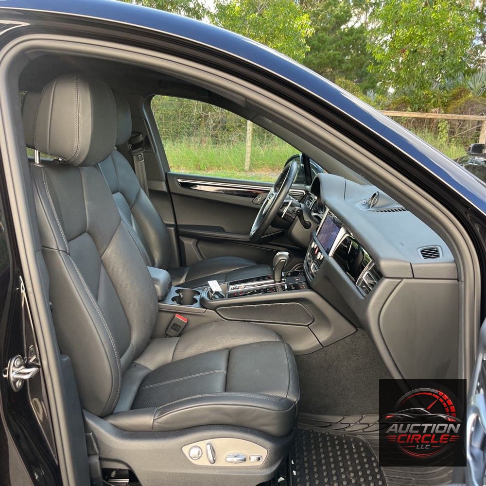 2022 Porsche Macan S